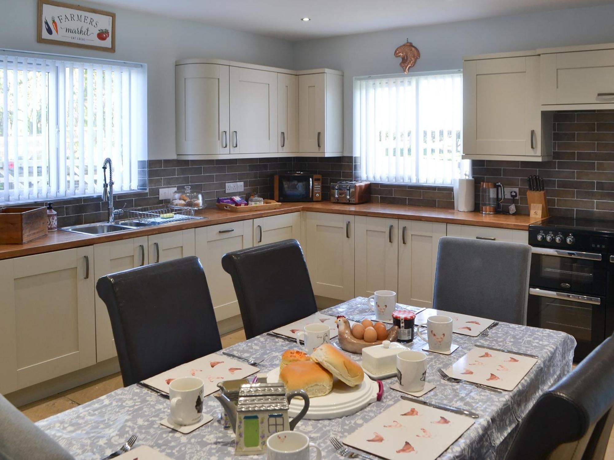 Red Hen Cottage Broomhill Bagian luar foto